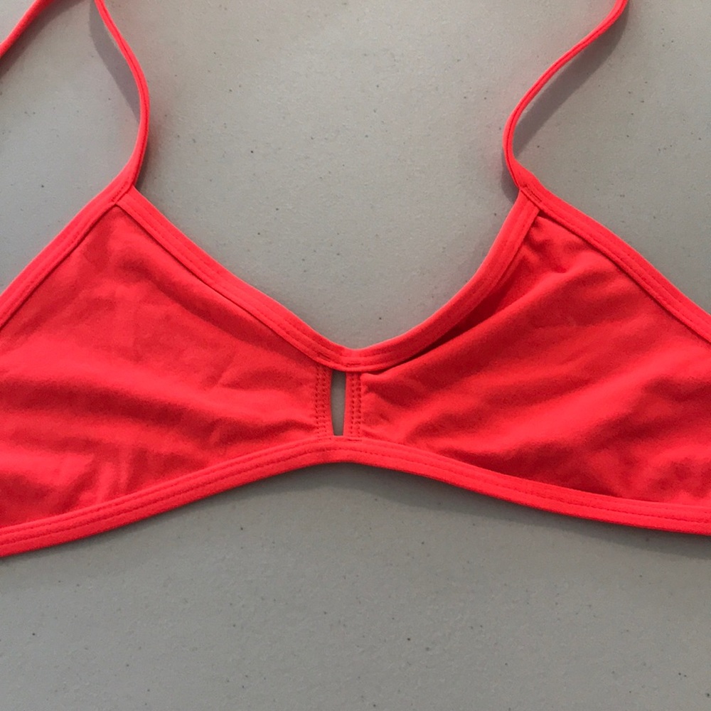 M Jolyn top
